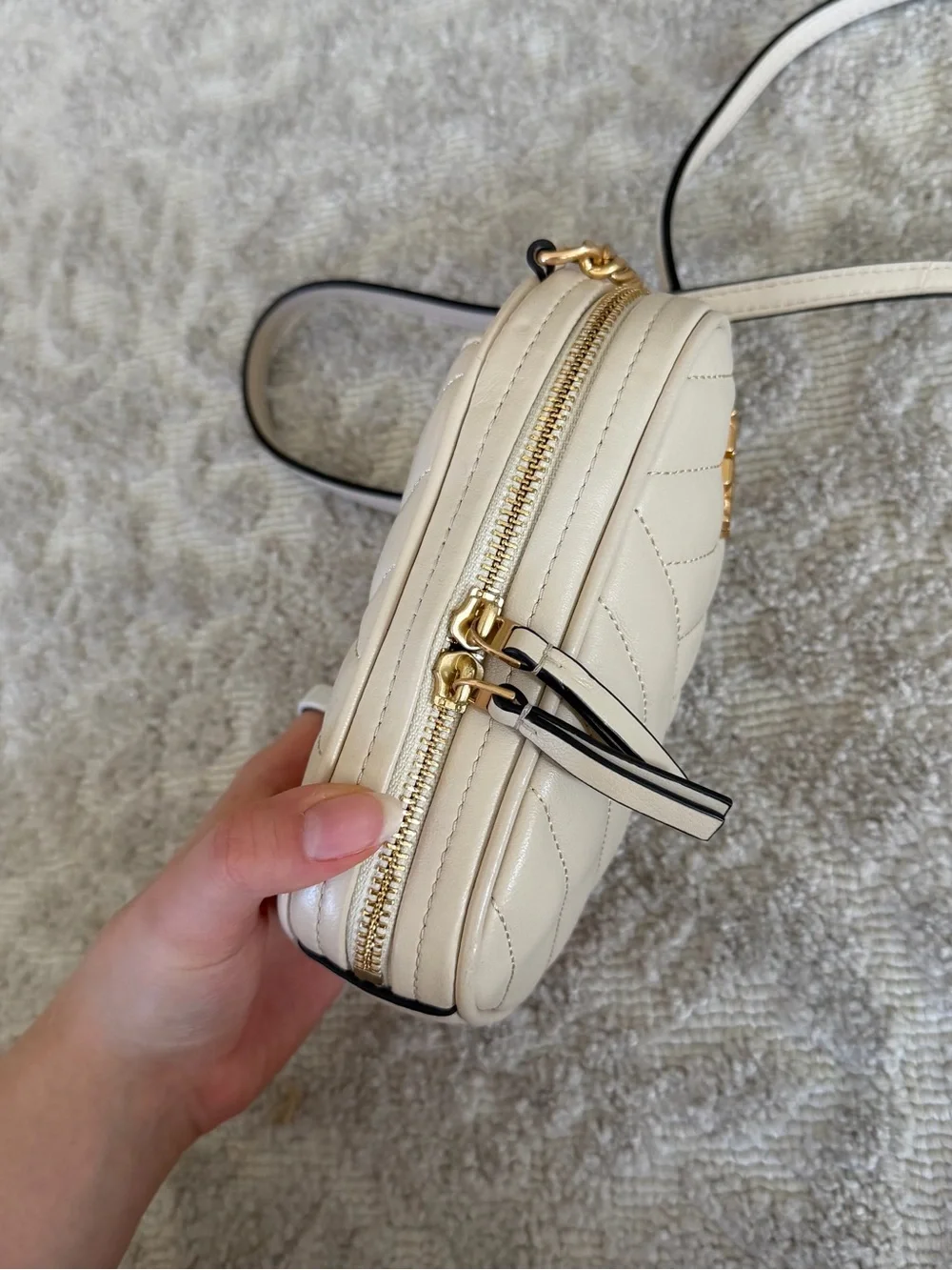 Tory Burch Kira Cream Chevron Quilted Mini Crossbody With Gold Chain - Worn Once